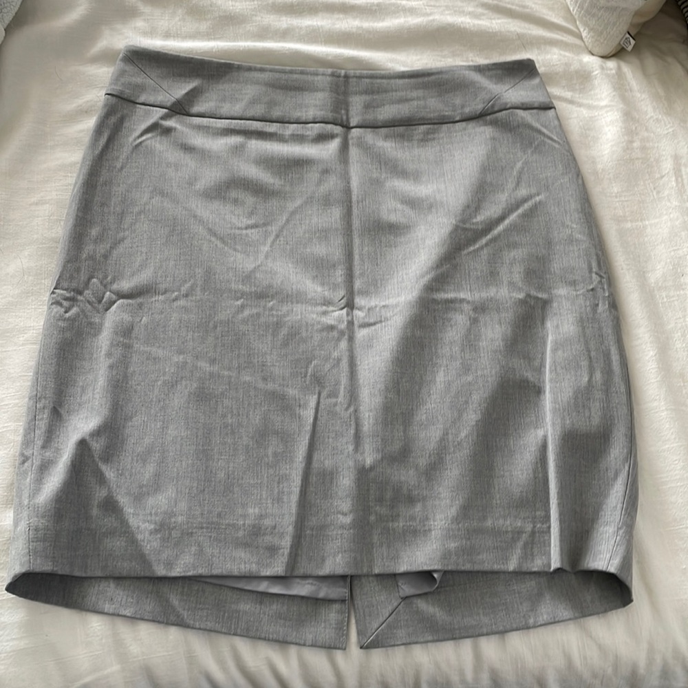 Grey business skirt